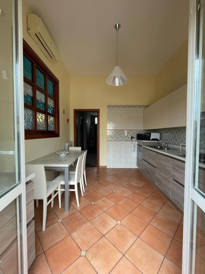 La Ferrovia Holiday Home Neapol Exteriér fotografie